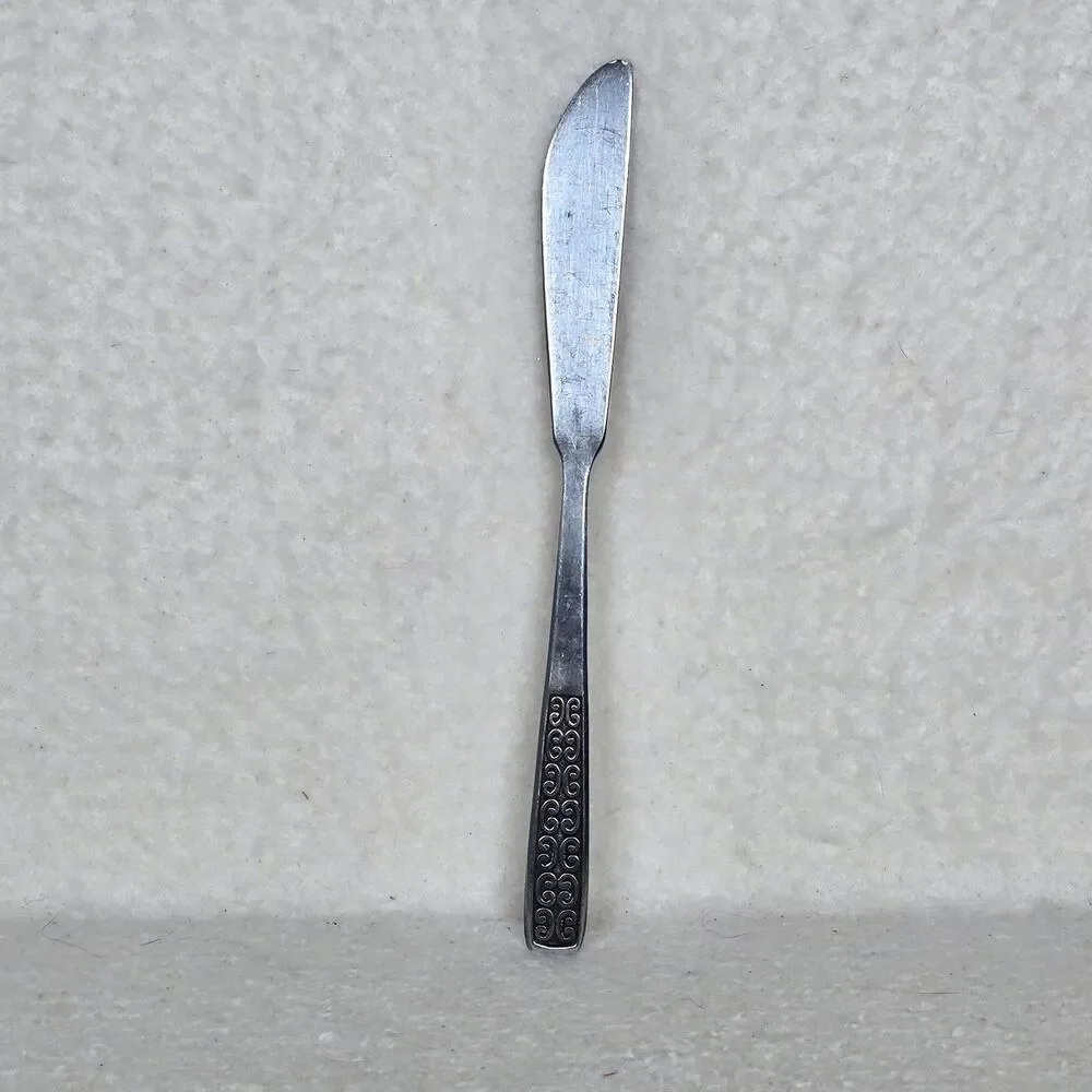 Vintage International Silver Serenata Butter Knife 7